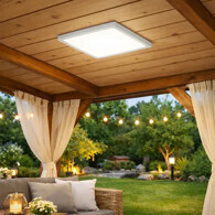 Vonkajšie nástenné osvetlenie pri vstupe do domu